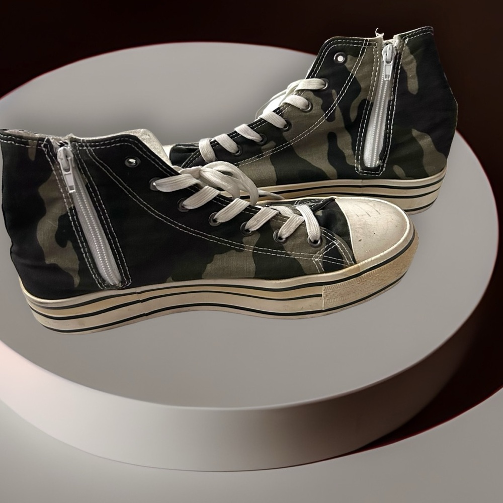 Women’s Bucco 10m High Top Sneakers Camouflage Shoes Studs Canvas Camo Zipper - Picture 2 of 7